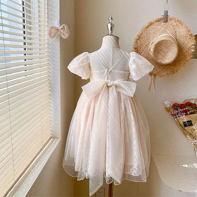 Elegant Girls Lace Princess kids Dress with Puff Sleeves and Bow - Perfect for Weddings and Special Occasions