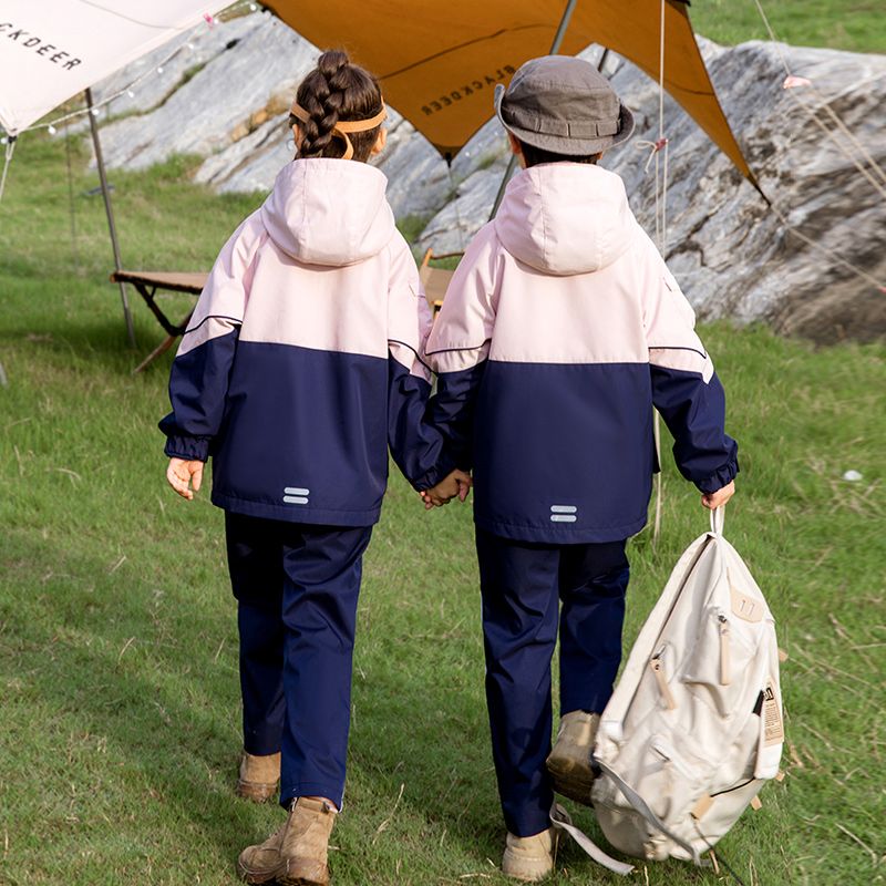 The uniform cost of primary school jacket contains the internal three -piece children's class clothes that can be dismantled to