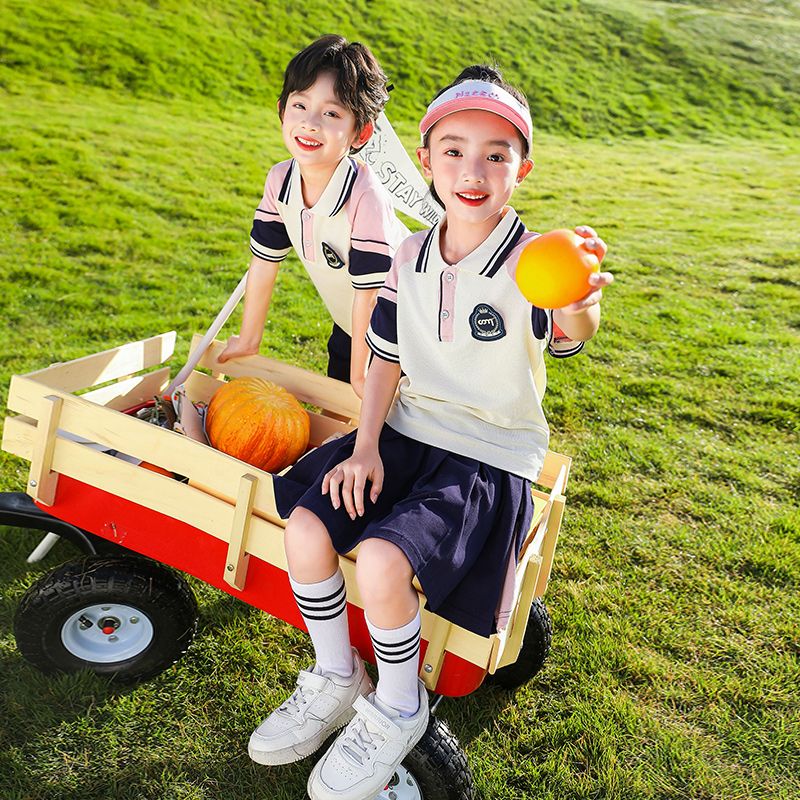 Primary school students in summer pure cotton stripes matching and custom badge school uniform kindergarten short sleeves