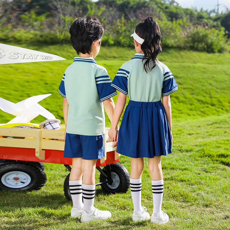 Primary school students in summer pure cotton stripes matching and customized badge school uniform short sleeves