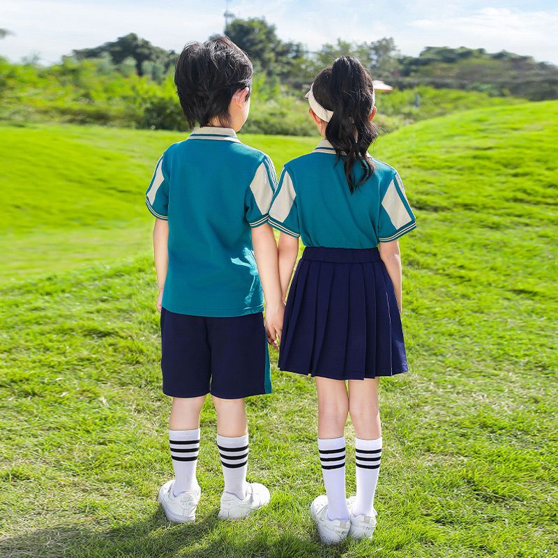 Primary school students in summer pure cotton stripes matching and customized badge school uniform short sleeves fresh