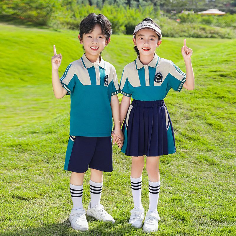 Primary school students in summer pure cotton stripes matching and customized badge school uniform short sleeves fresh