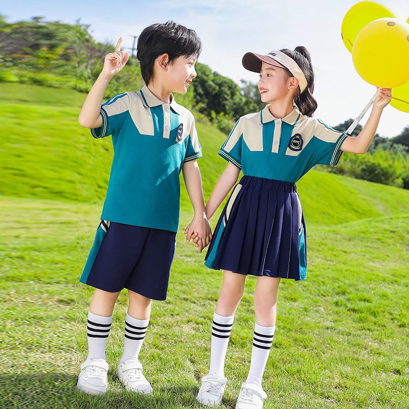 Primary school students in summer pure cotton stripes matching and customized badge school uniform short sleeves fresh