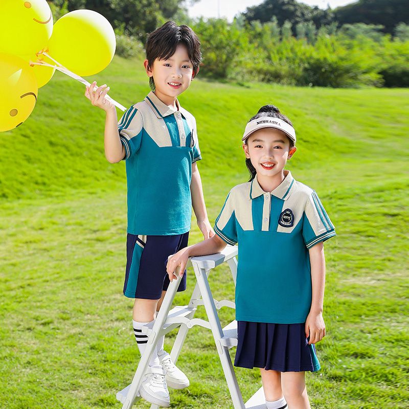 Primary school students in summer pure cotton stripes matching and customized badge school uniform short sleeves fresh