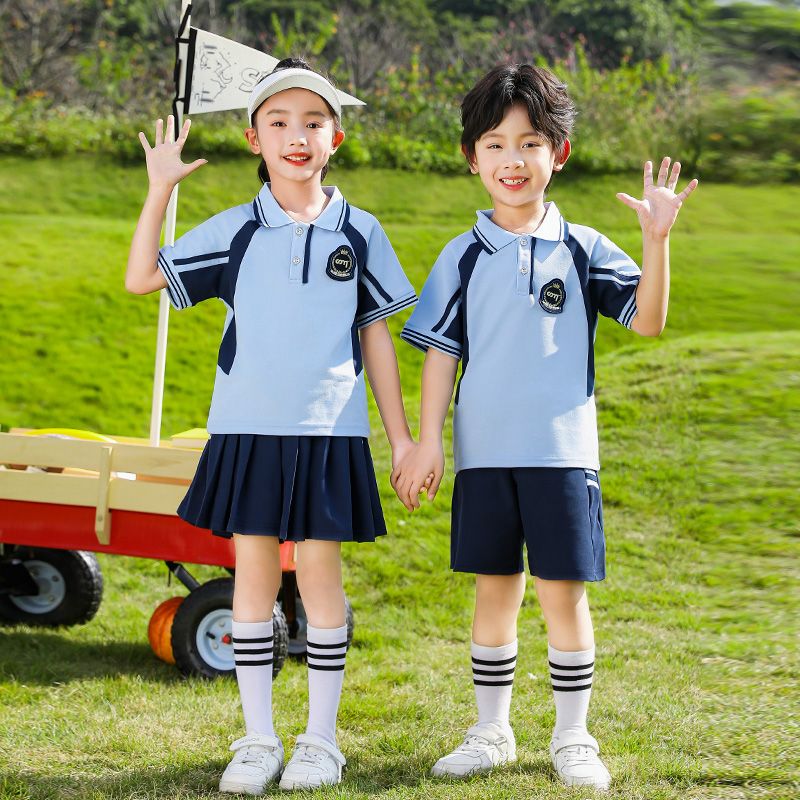 Primary school students in summer pure cotton stripes matching badge school uniforms fresh