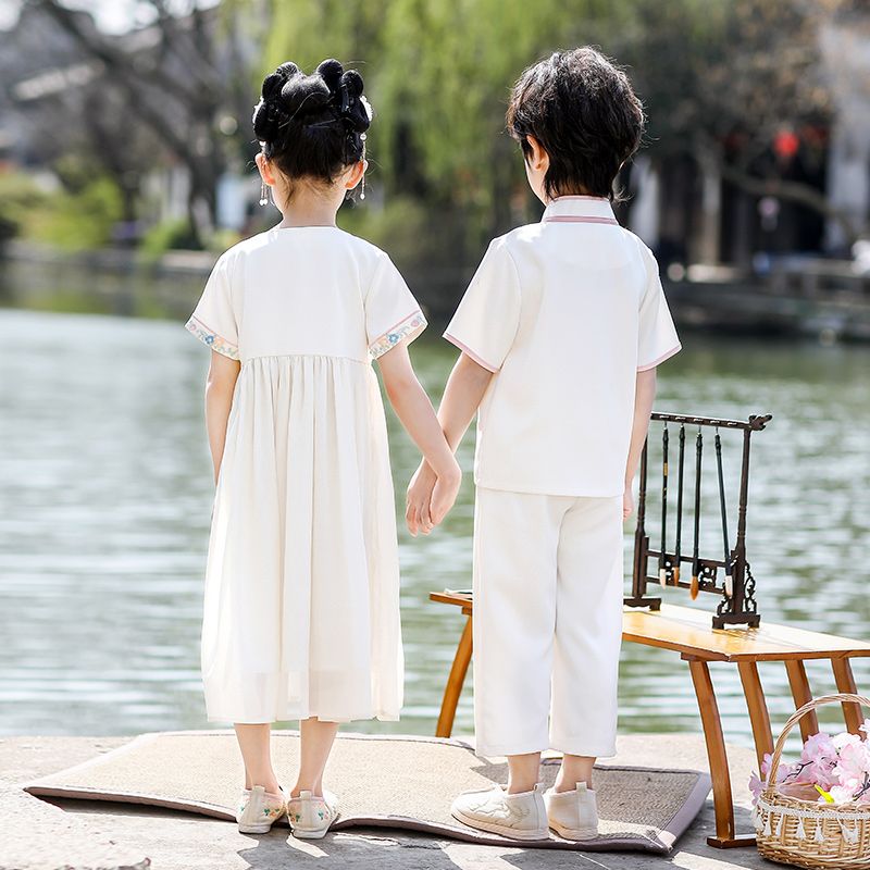 Children's ancient Hanfu Chinese style national summer kindergarten class service performance