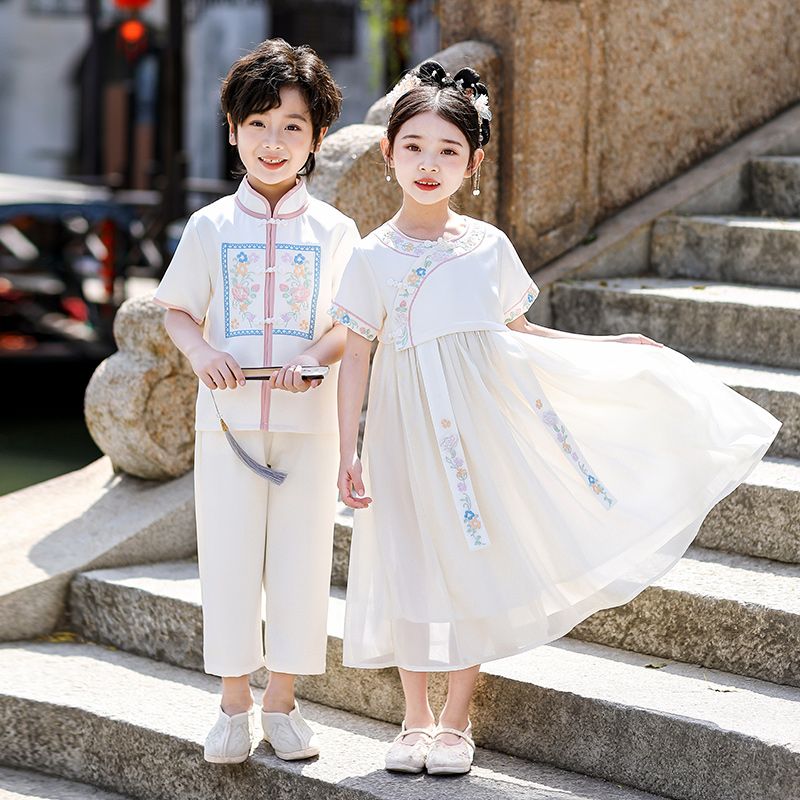 Children's ancient Hanfu Chinese style national summer kindergarten class service performance