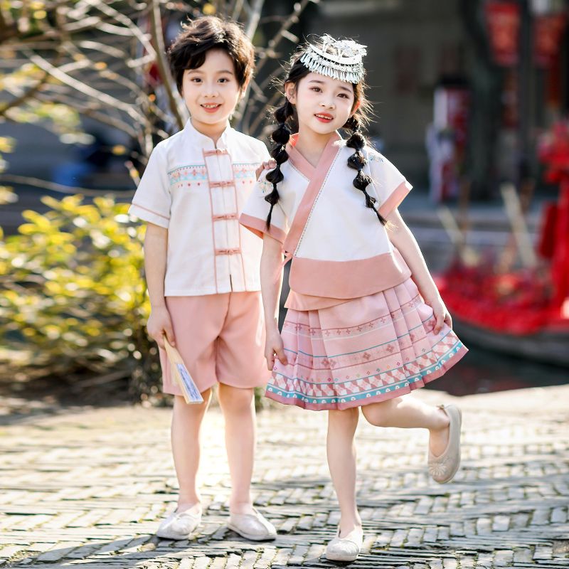 Children's ancient Hanfu Chinese -style national summer elementary school students performed third grades