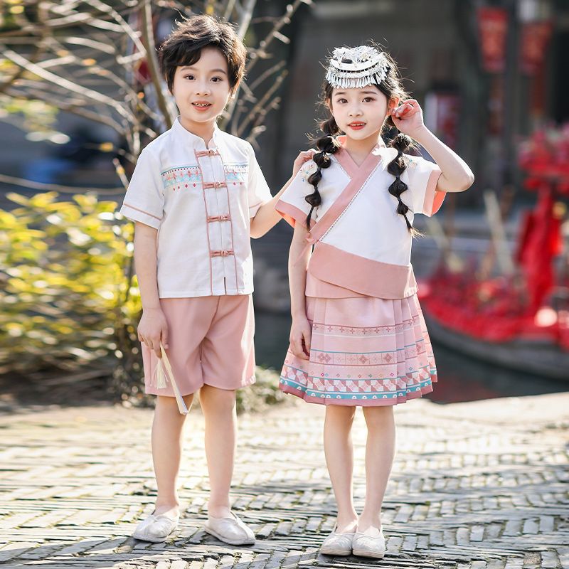 Children's ancient Hanfu Chinese -style national summer elementary school students performed third grades