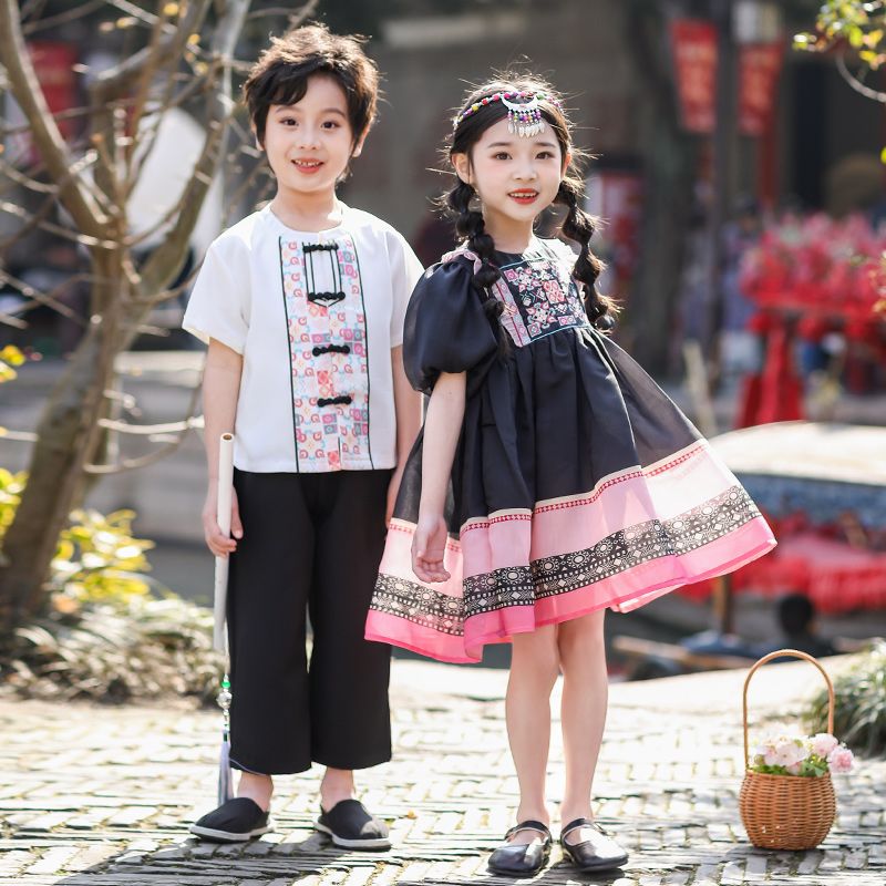 Children's ancient Hanfu Chinese -style national summer elementary school students performed first grade