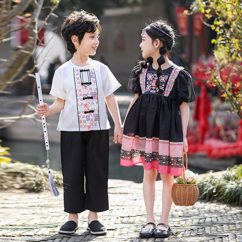 Children's ancient Hanfu Chinese -style national summer elementary school students performed first grade