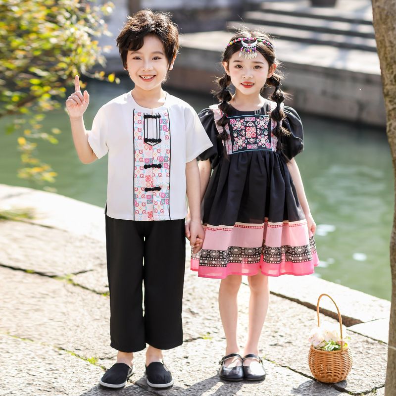 Children's ancient Hanfu Chinese -style national summer elementary school students performed first grade