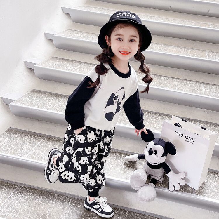 Girls' Panda Print Long Sleeve Top and Pants Set Cute and Cozy Black and White Outfit for Kids