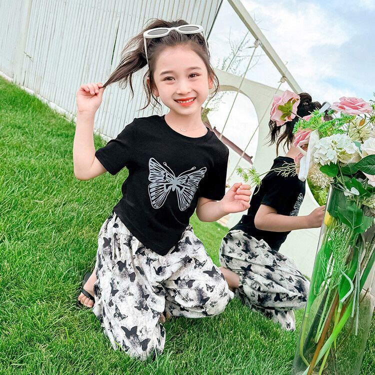 Girls' Butterfly Print Summer Outfit - Short Sleeve Top and Wide-Leg Pants Set - Trendy and Comfortable Casual Wear