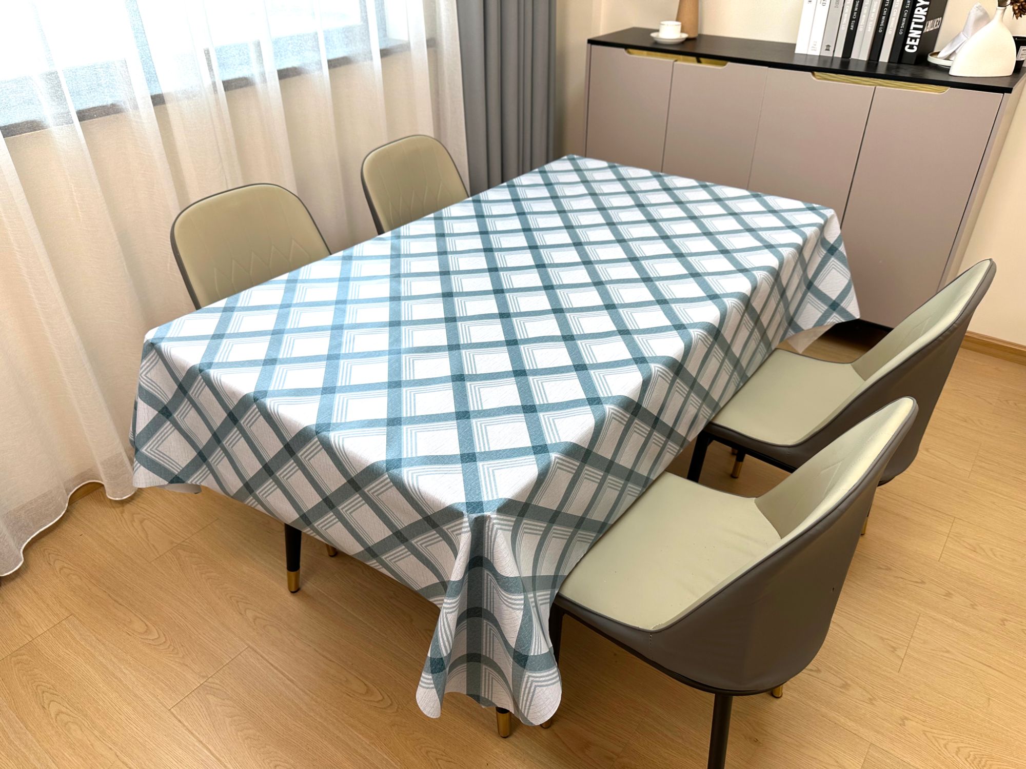 New Wholesale Custom square Table Clothes Polyester Printed Fade Resistant Tablecloths for Decor Kitchen Accessories