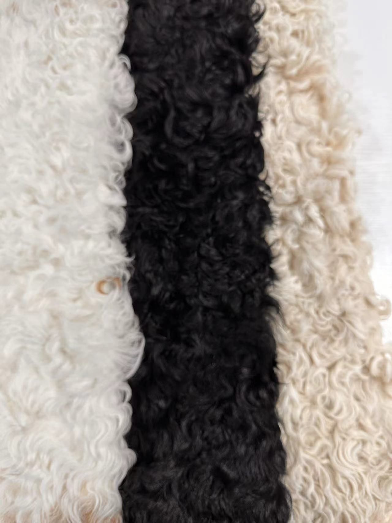 FUR TIGRADO sheep skin Curly fur