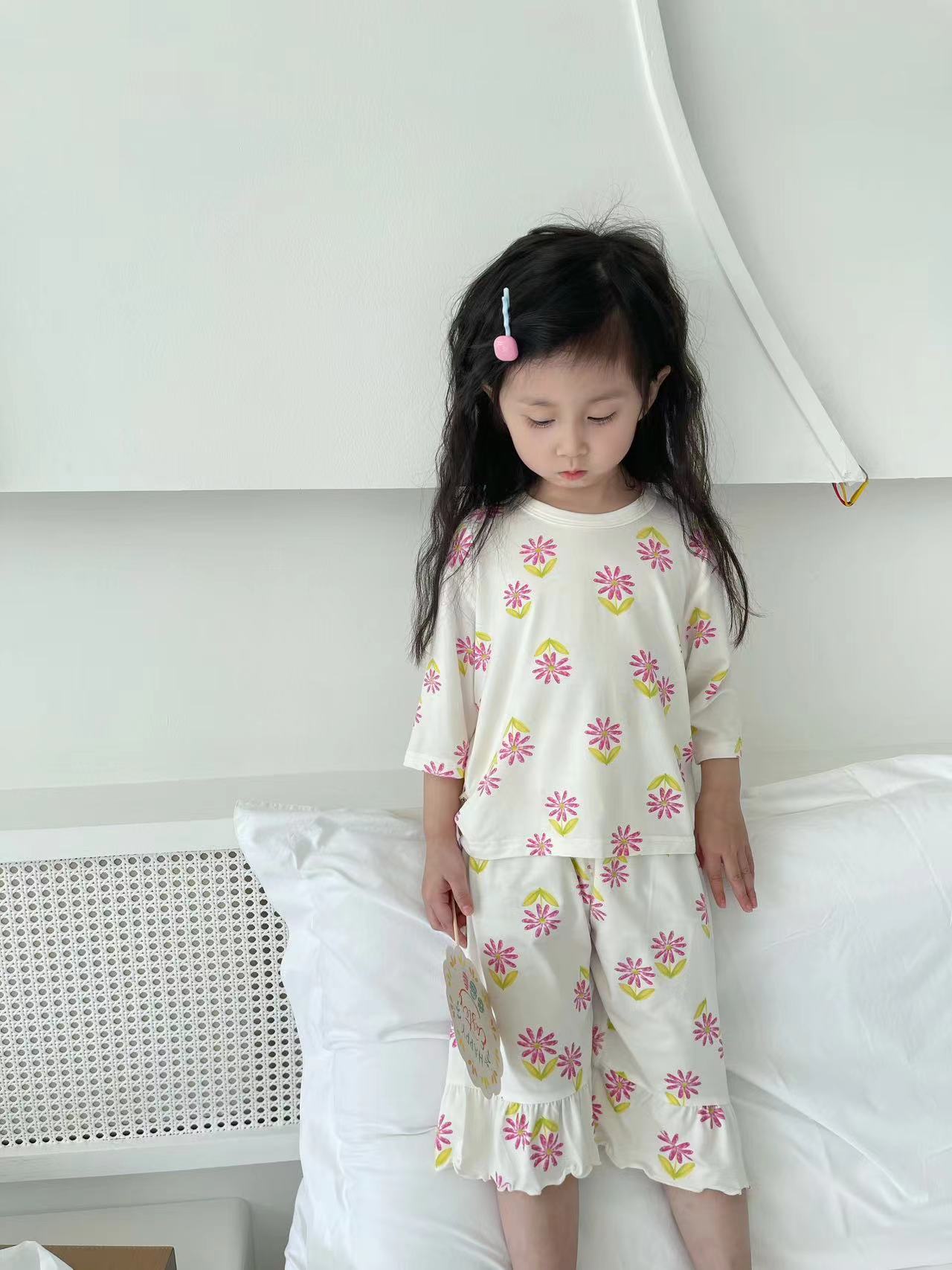 Children's summer girls pajamas Pure cotton soft full flower&animal cartoon cute print T-shirt and pants children's suit