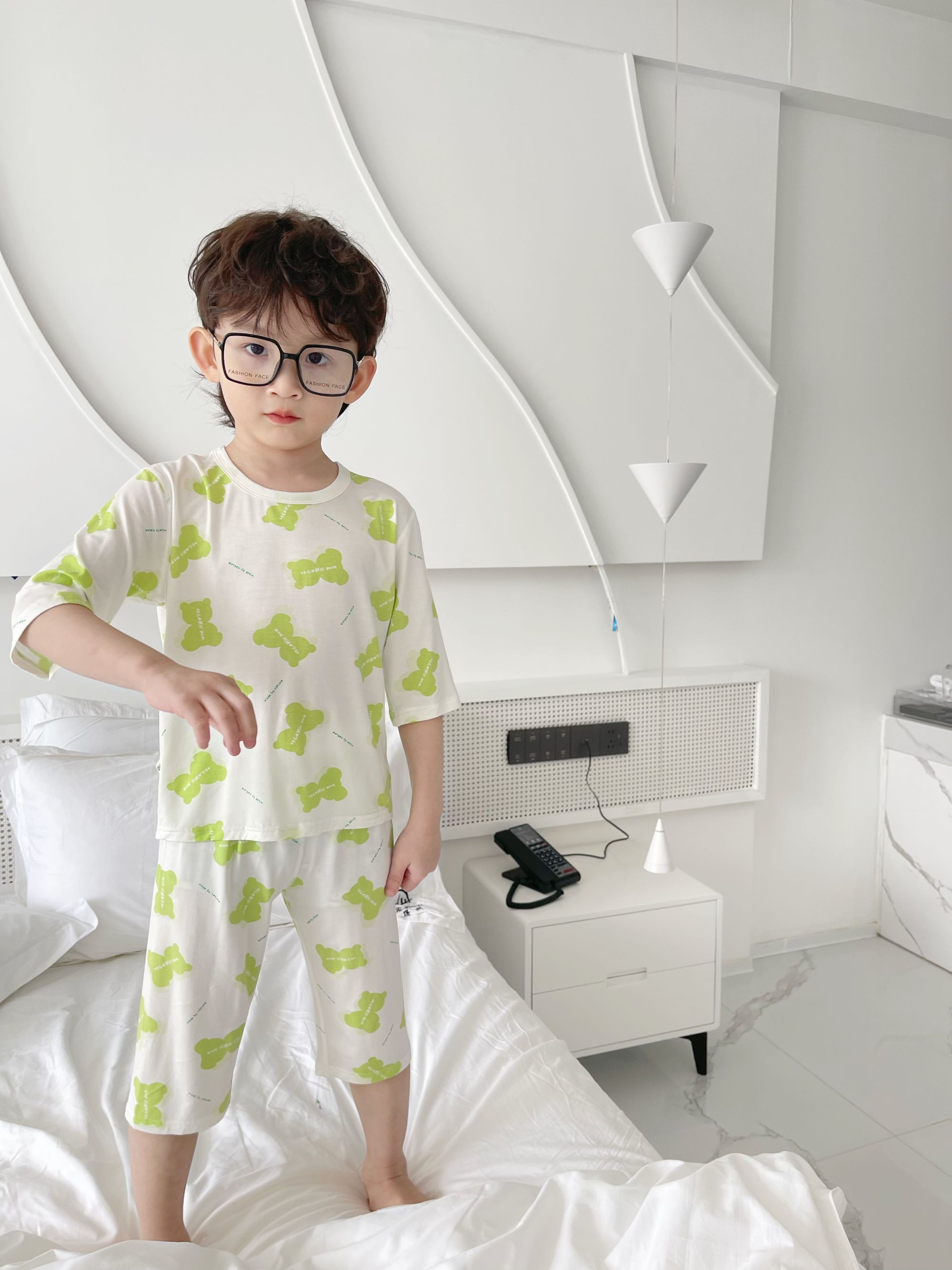 Summer Girls Children's Pajamas Cartoon Comfortable boys and girls Sleepwear half sleeve suit with Wholesale Price