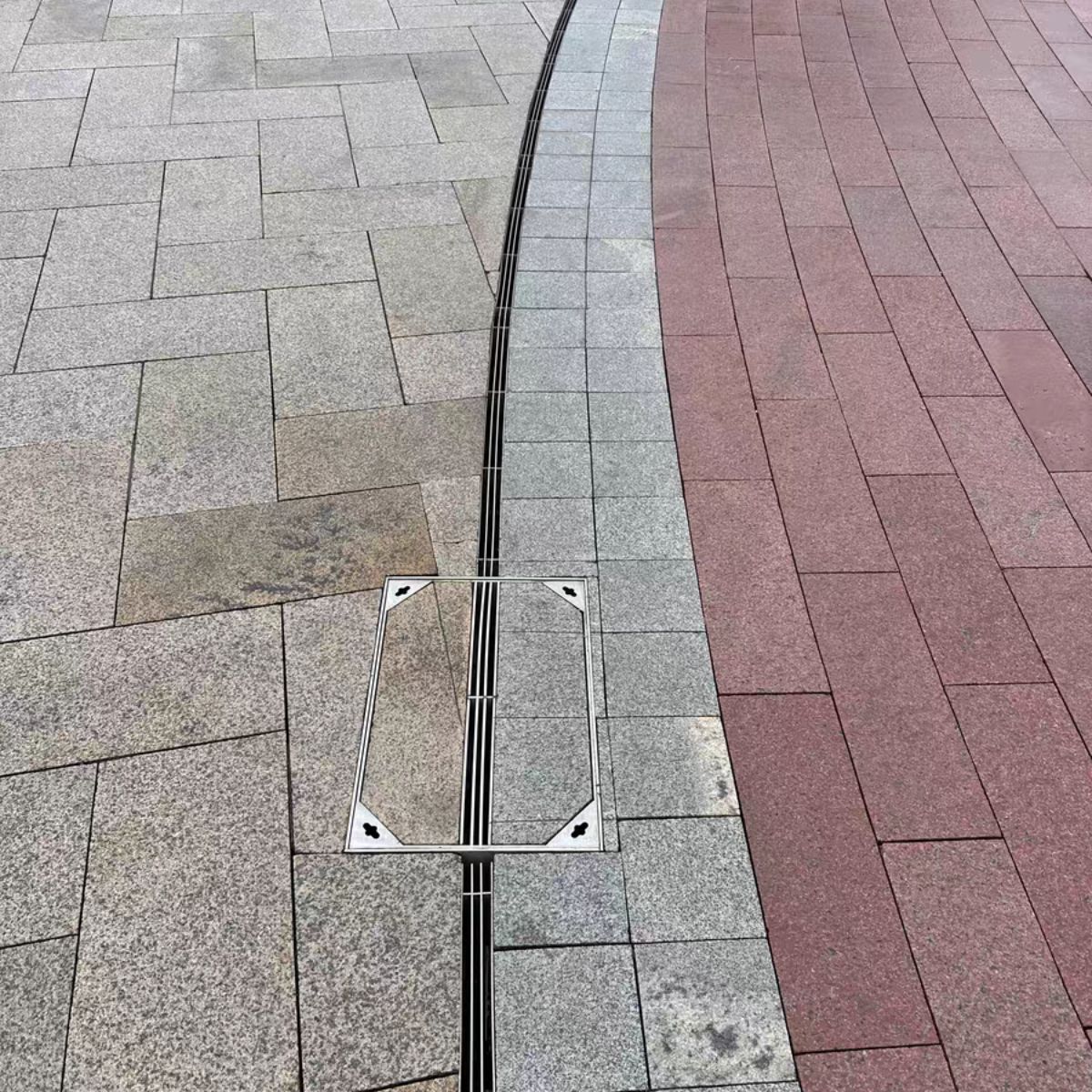 Stainless steel finished linear gutter cover Resin U-shaped trench cover