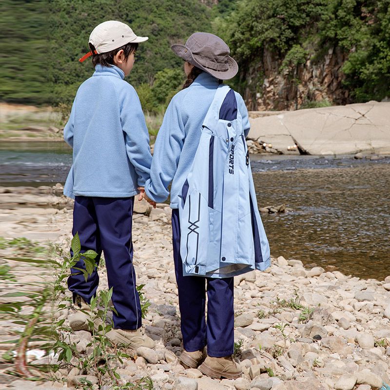 The uniform expenses of elementary school students include the four -piece internal three -piece children's class clothing fourt