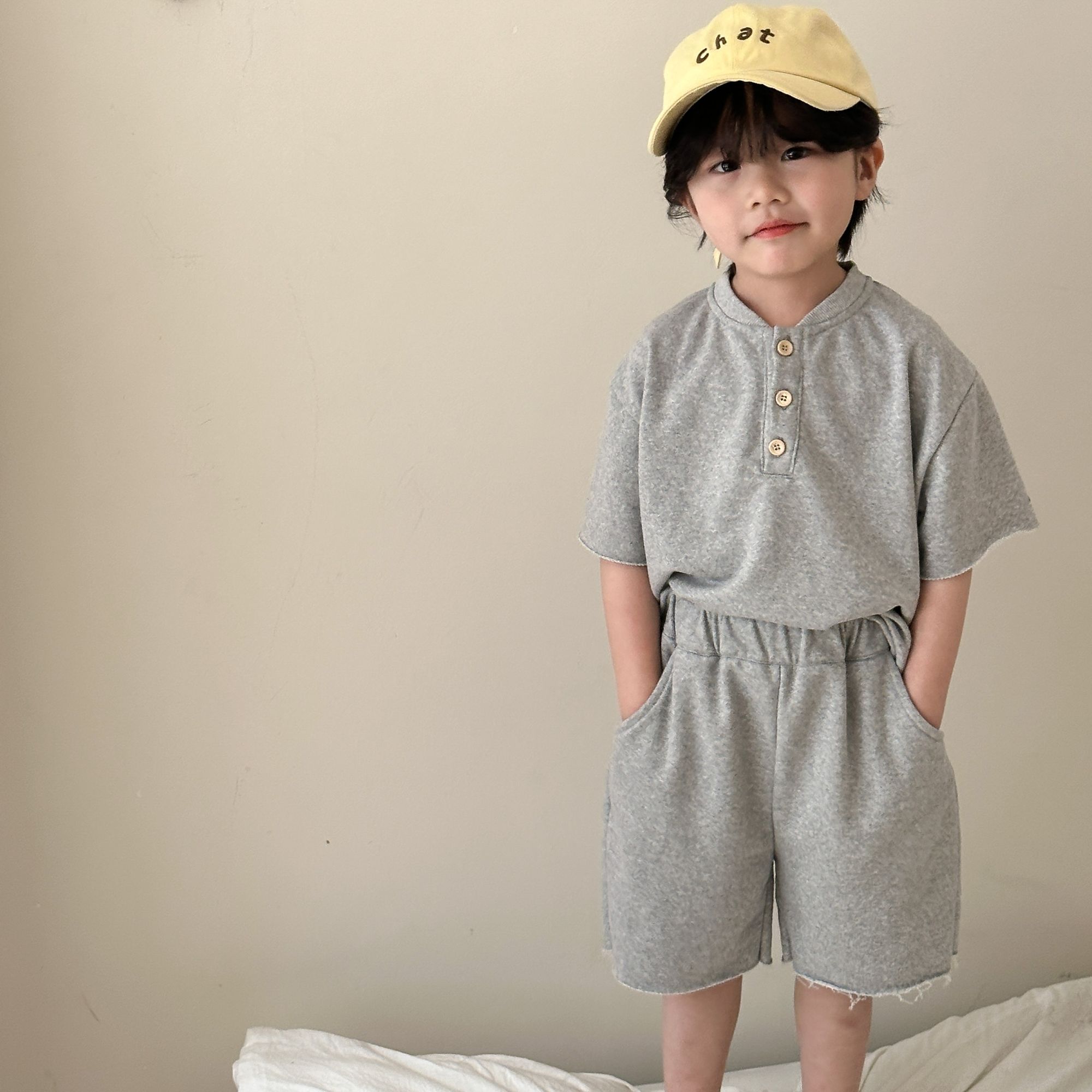 Children's summer sports suit boys' short sleeved 2024 new casual baby girls' vest shorts siblings summer outfit