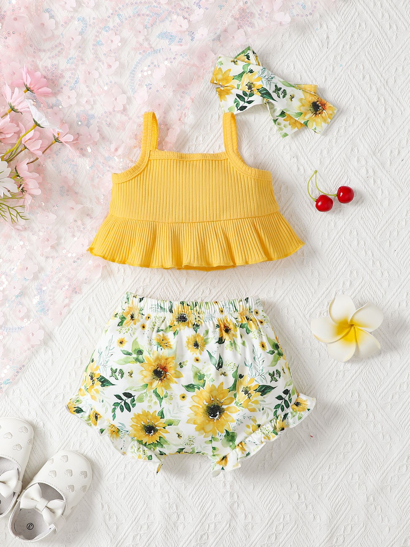 2024 Hot selling summer newborn yellow halter top + floral pants set 2pcs baby girl clothing