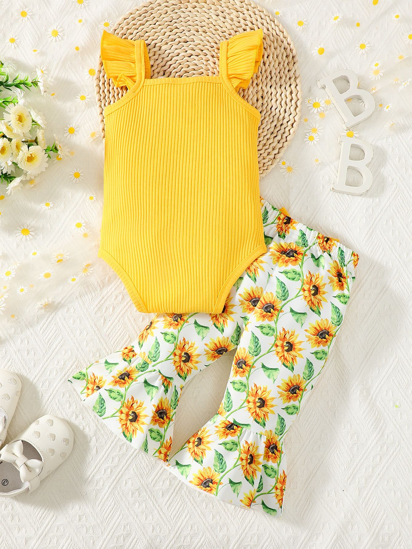 wholesale summer newborn halter top + floral pants set 2pcs toddler girl clothing