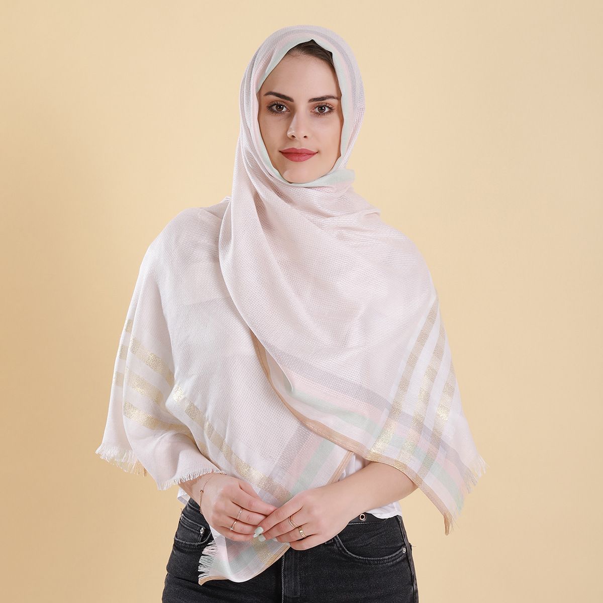 new gold silk plaid scarf Middle East Muslim headscarf spot wholesale sample custom