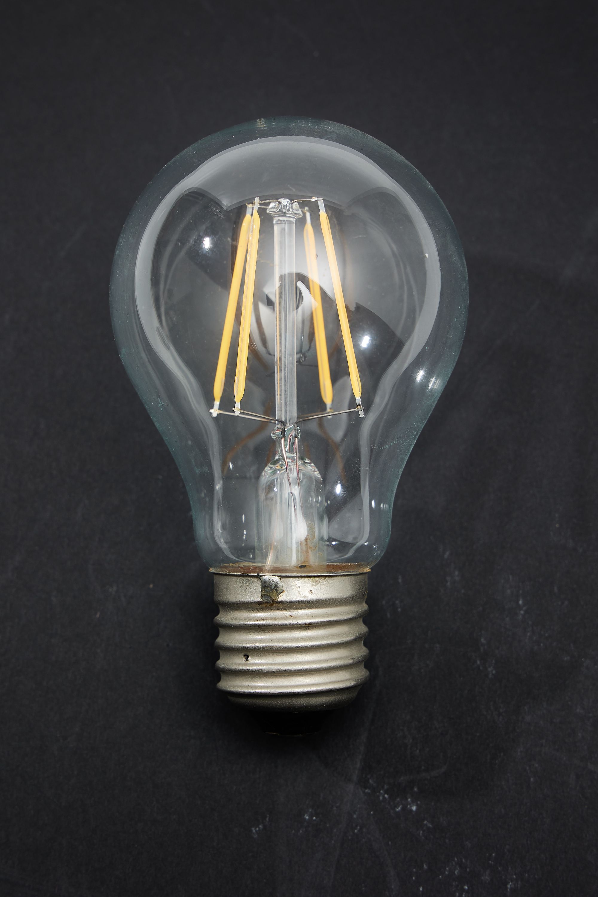 The LED Bulb That Brings You Light Vintage Style Edison E26 E27 B22 4w Warm White A19 LED Filament Bulb