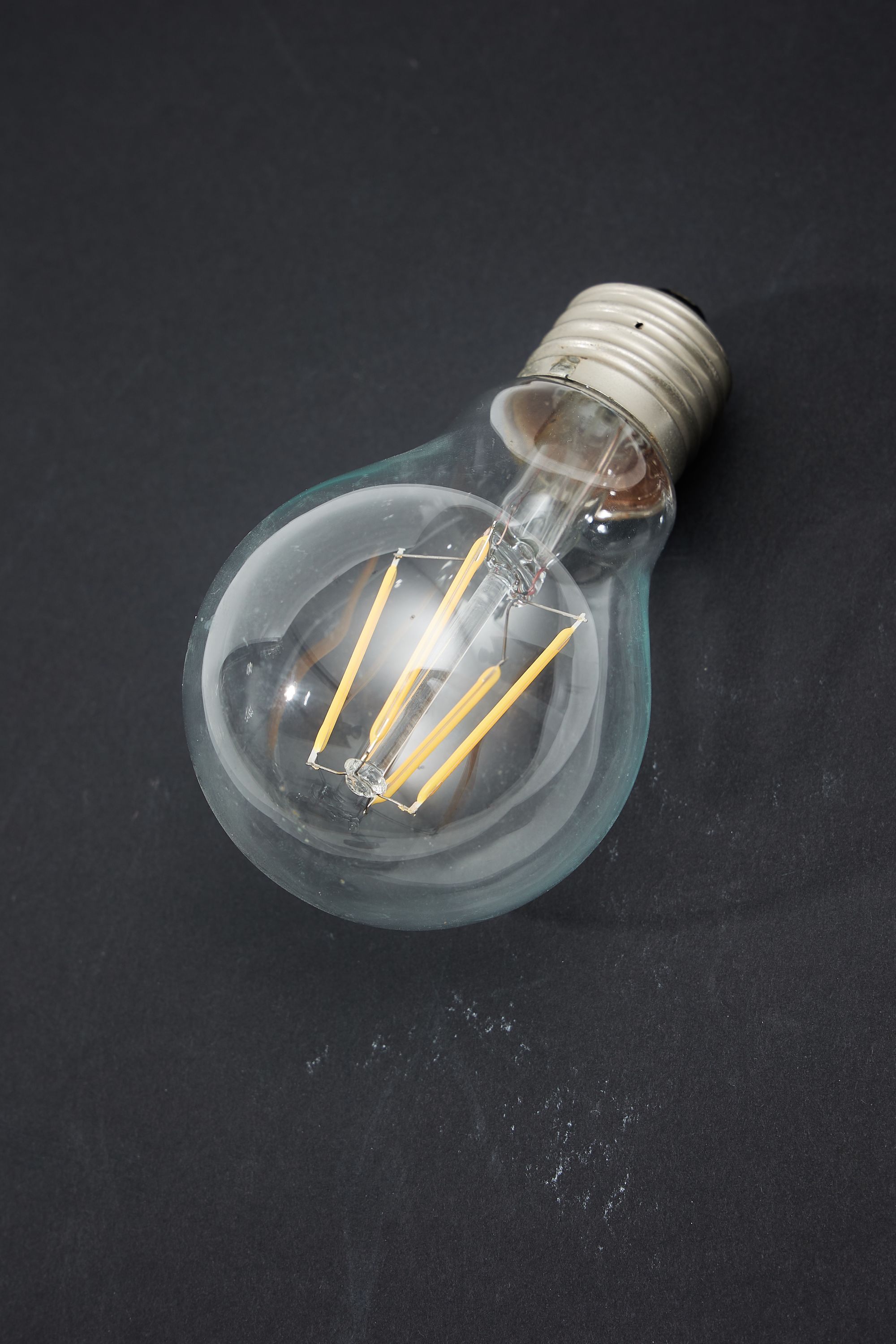 The LED Bulb That Brings You Light Vintage Style Edison E26 E27 B22 4w Warm White A19 LED Filament Bulb