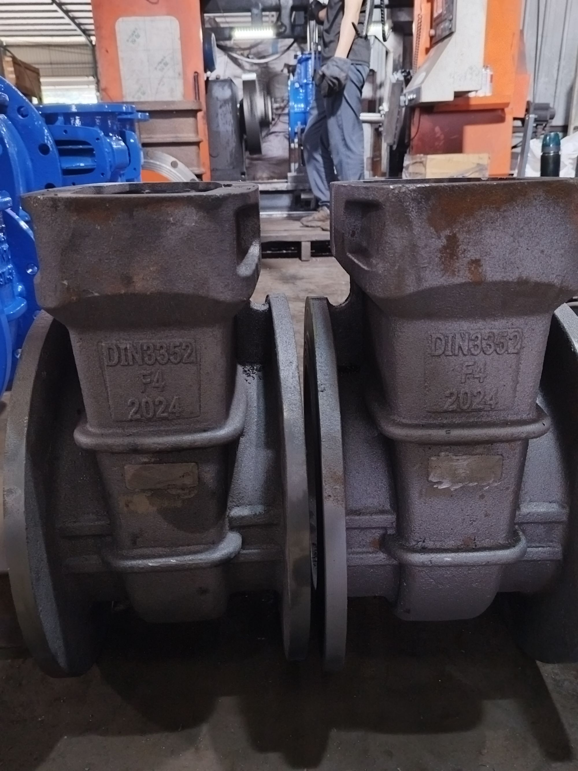 Metal sealed gate valve