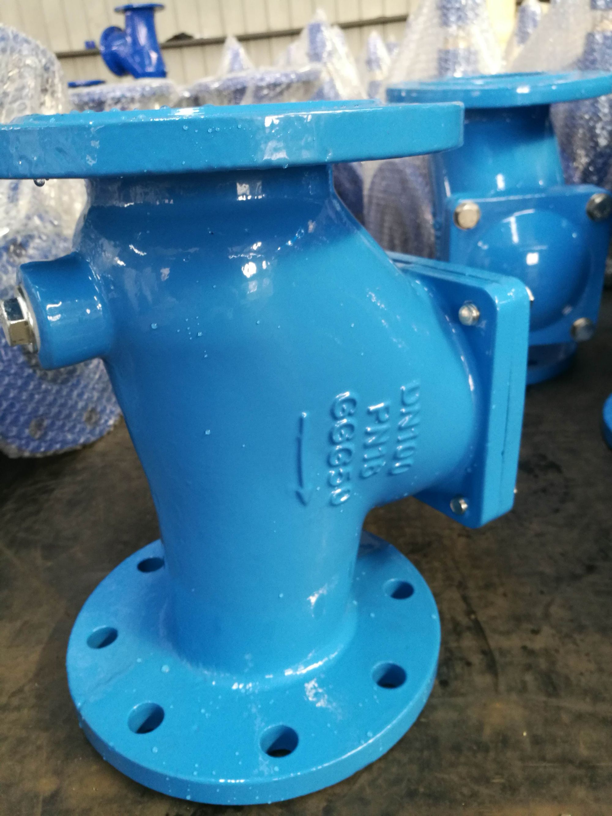 Rolling ball check valve