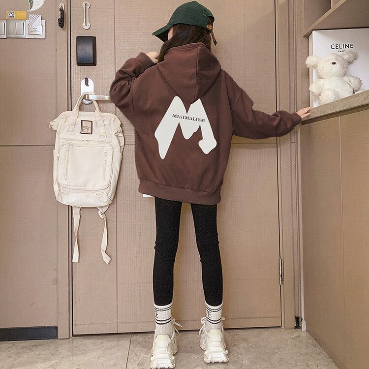 Girls' Simple Design Solid Color Hoodie - Comfortable Long-Sleeve Pullover Sweatshirt for Casual Wear in Autumn and Winter.