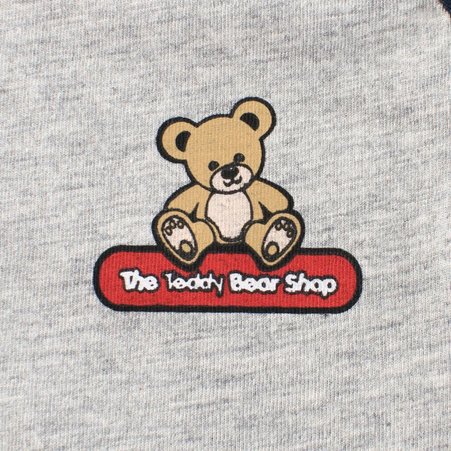 Unisex Kids Raglan Sleeve Color-Blocked T-Shirt - Soft Cotton Casual Tee with Cute Bear Patch