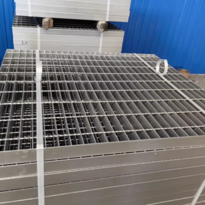 Stainless steel grid plate Galvanized steel grille Stair tread Gutter cover