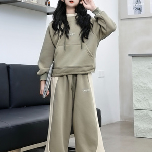 Comfortable and stylish long-sleeved pullover sweatshirt plush hoodie suit suitable for casual wear in autumn and winter 5