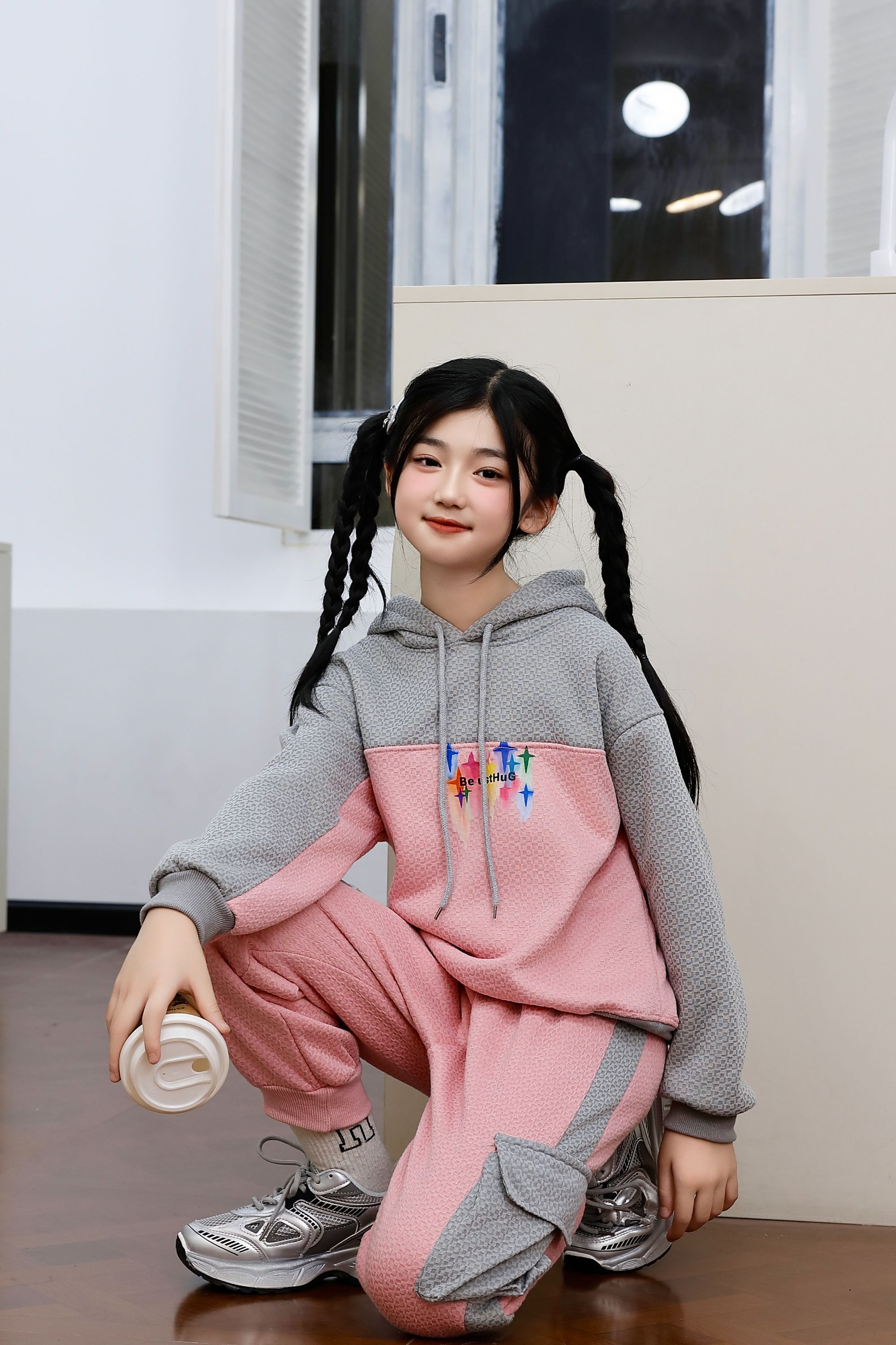 Comfortable and stylish long-sleeved pullover sweatshirt plush hoodie suit suitable for casual wear in autumn and winter 36