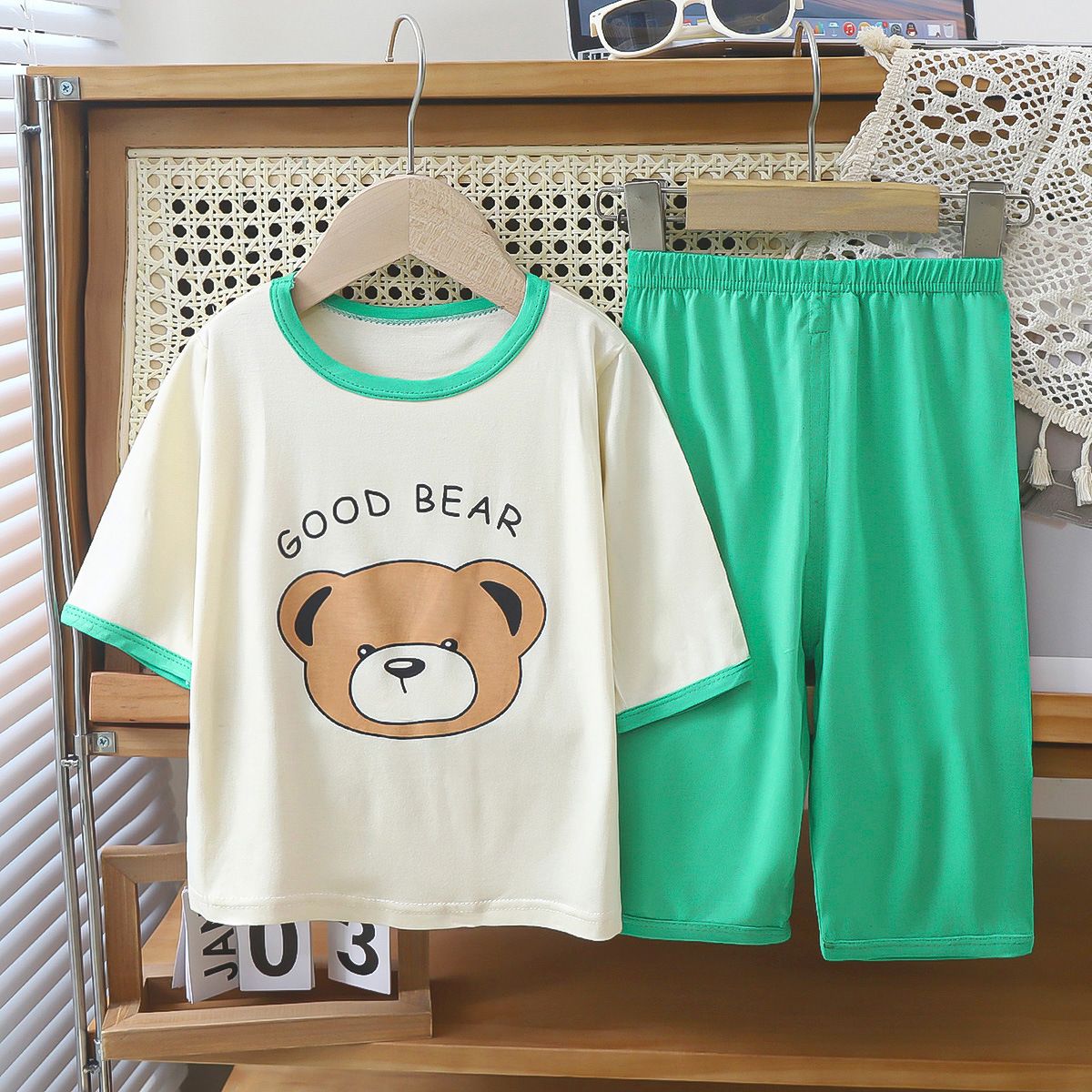 Kids' Summer Cartoon Print T-Shirt and Shorts Set - Cute Casual Outfits for Boys and Girls in Multiple Colors