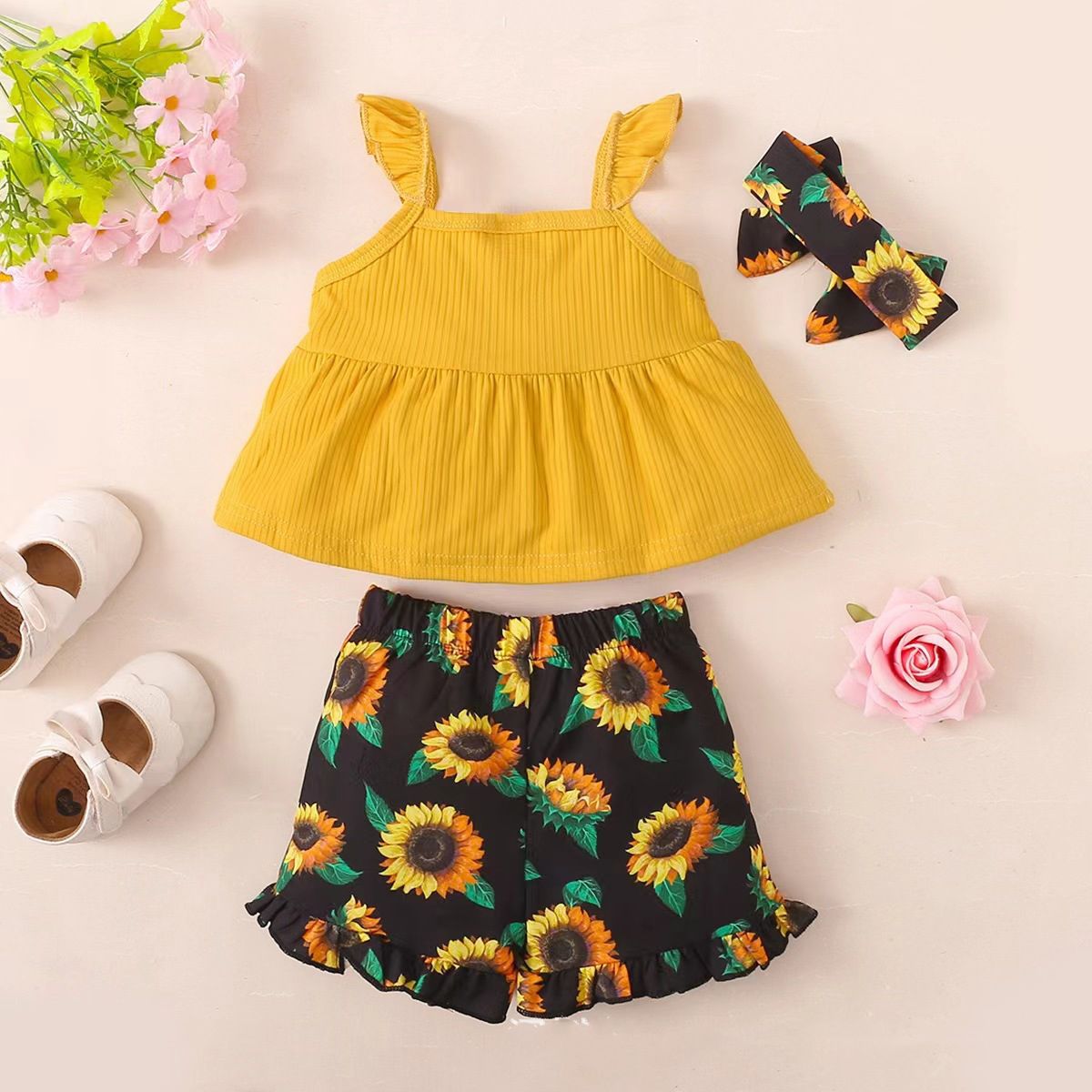 Girls' Summer Floral Print Ruffle Tank Top & Shorts Set - Cute Sleeveless Bow Outfits with Matching Headband