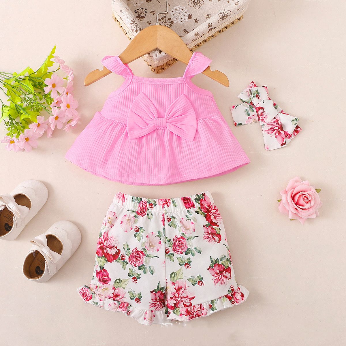 Girls' Summer Floral Print Ruffle Tank Top & Shorts Set - Cute Sleeveless Bow Outfits with Matching Headband