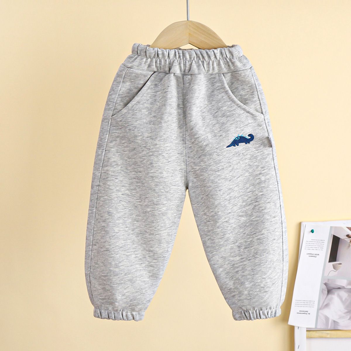 Kids' Winter Fleece-Lined Dinosaur Jogger Pants - Cozy Elastic Waist Warm Sweatpants for Boys and Girls, Multiple Colors