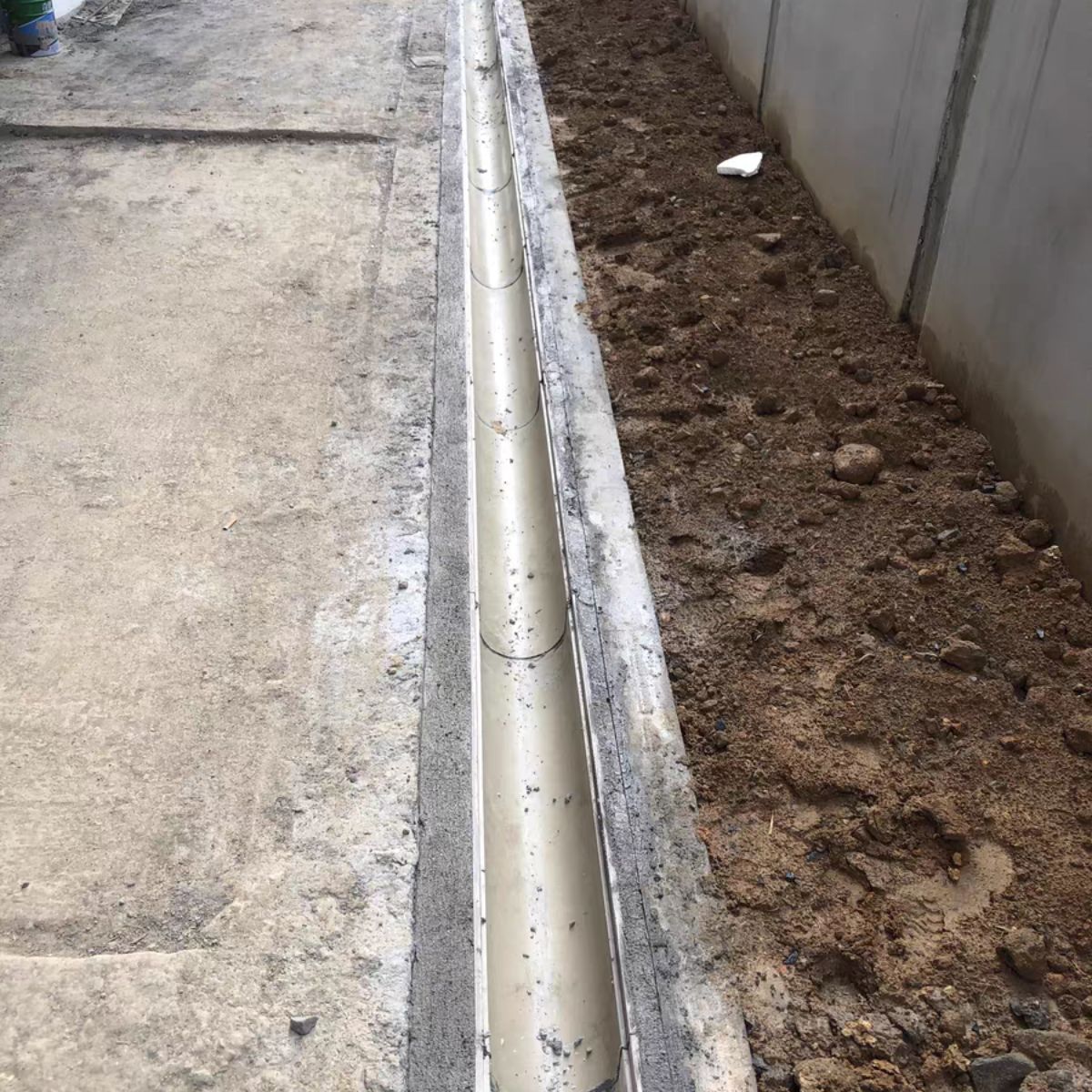 Finished gutter U-shaped groove Garden Square sewer drain