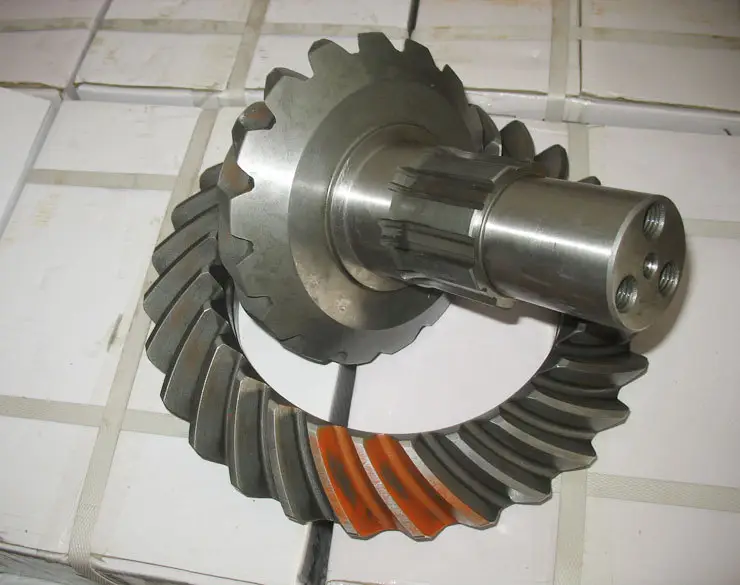 CROWN PINION