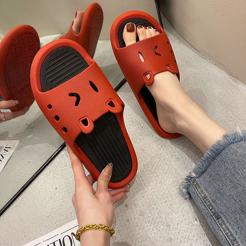 Wholesale Slippers Women's PVC Beach Sandals Summer Outdoor Slides Non-slip Street Bathroom Home Ladies Shoes