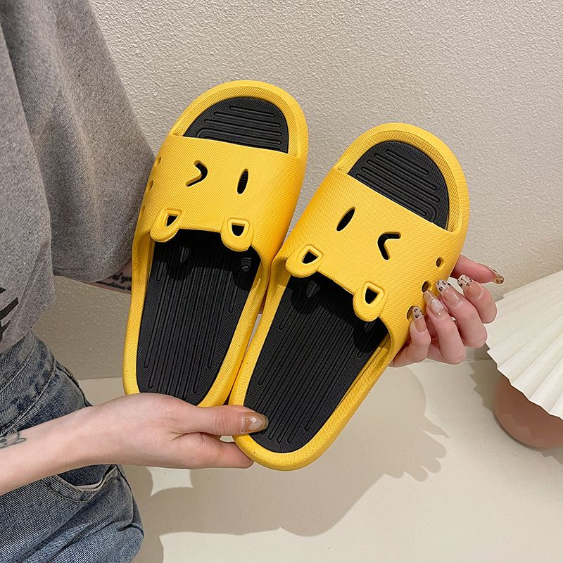 Wholesale Slippers Women's PVC Beach Sandals Summer Outdoor Slides Non-slip Street Bathroom Home Ladies Shoes