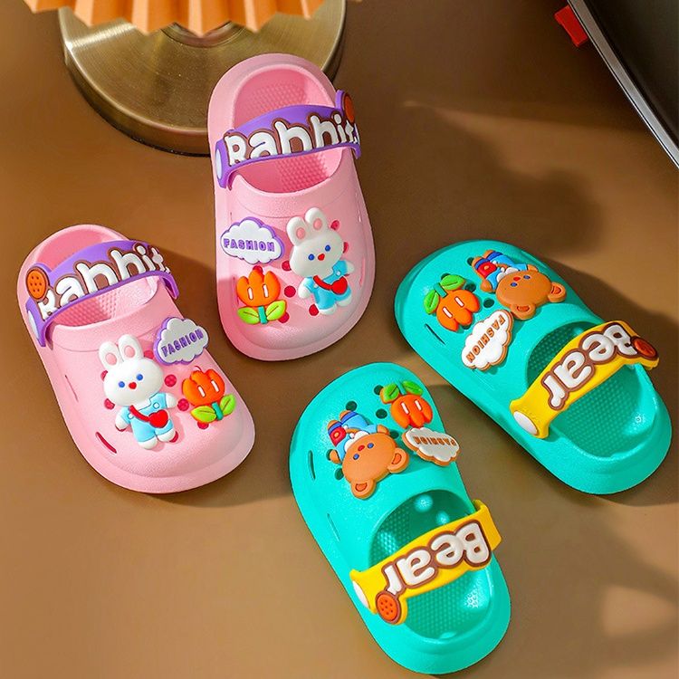 Factory wholesale summer children's flat beach house shoes slippers anti-slip unisex slippers and sandals for kids