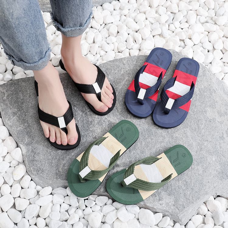 Factory direct supply summer new color matching trend men's sandals and slippers leisure indoor and outdoor beach flip-flops