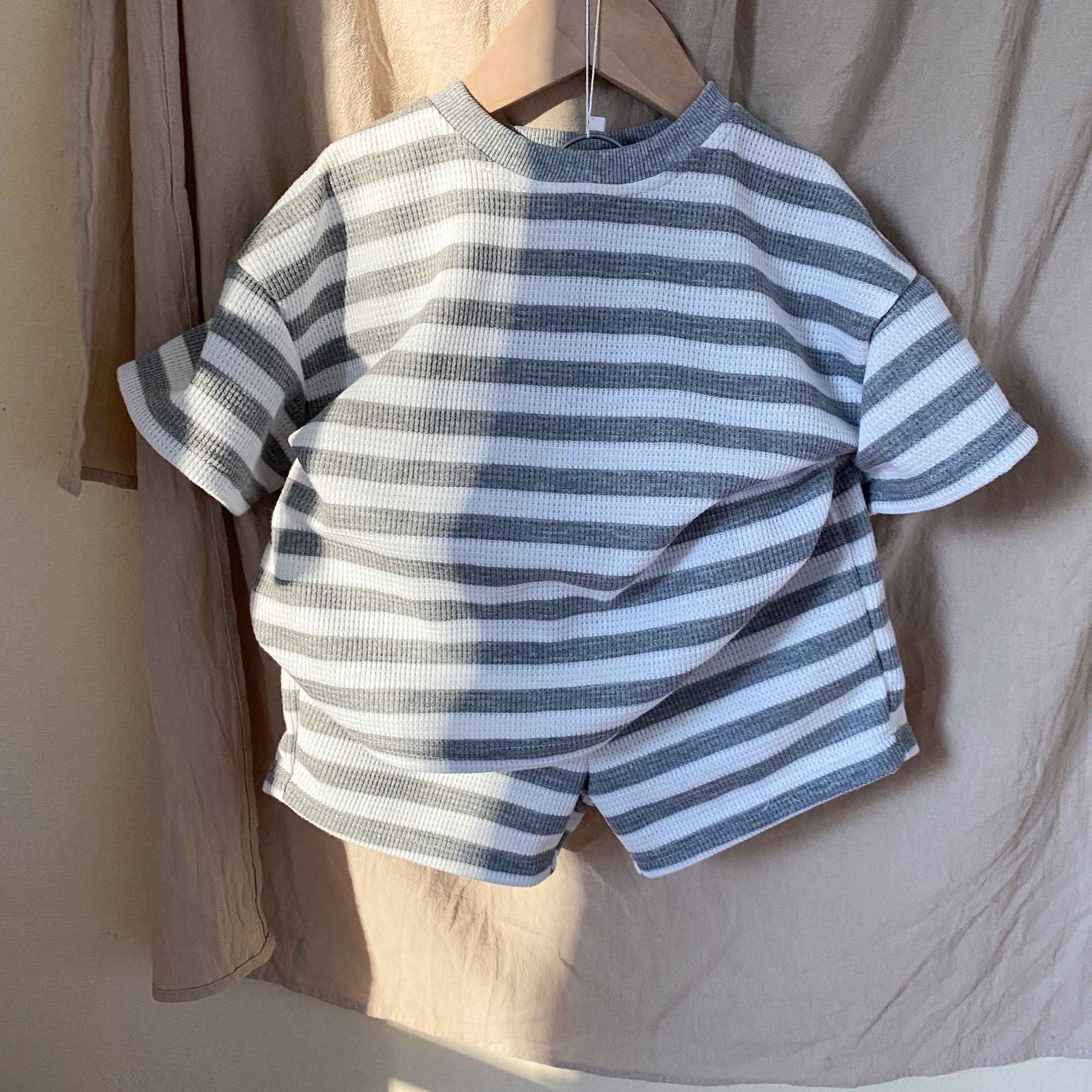 Children's summer sports suit, girls' stylish striped new summer casual boys' short sleeved baby clothes