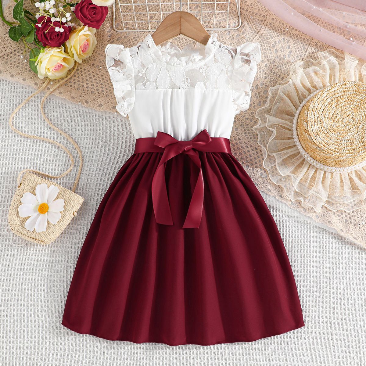 Summer New Girls' Lace Splicing Princess Dress, Color Block Dress with Ribbon Waist Belt