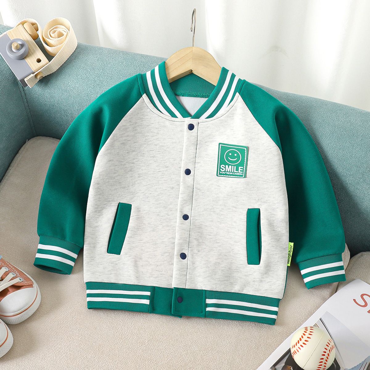 Girls' Jacket Long-Sleeve Sports Outerwear with Letter Embroidery Comfortable Casual Zip-Up Jacket for Fall/Winter